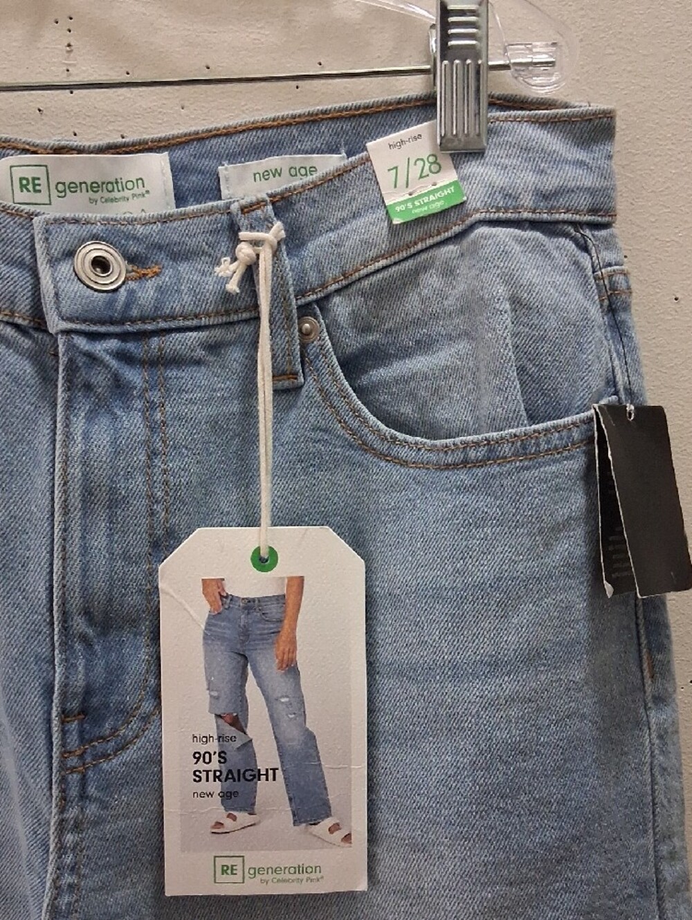 Women’s Light Blue Straight Jeans - Classic High-Rise Fit Size 9 - Picture 4 of 6